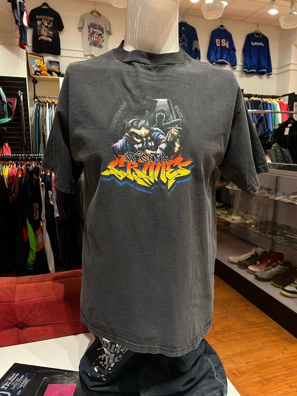Vintage Art Is Not A Crimes Graffiti Men's Black Tee Size Large